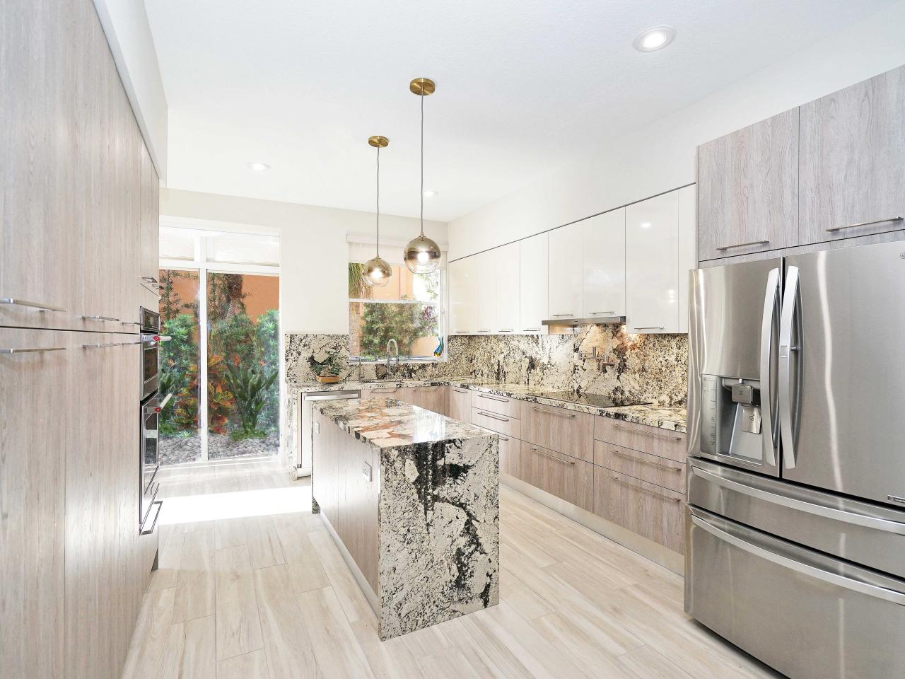 Black White Modern Kitchen Speckled Backsplash